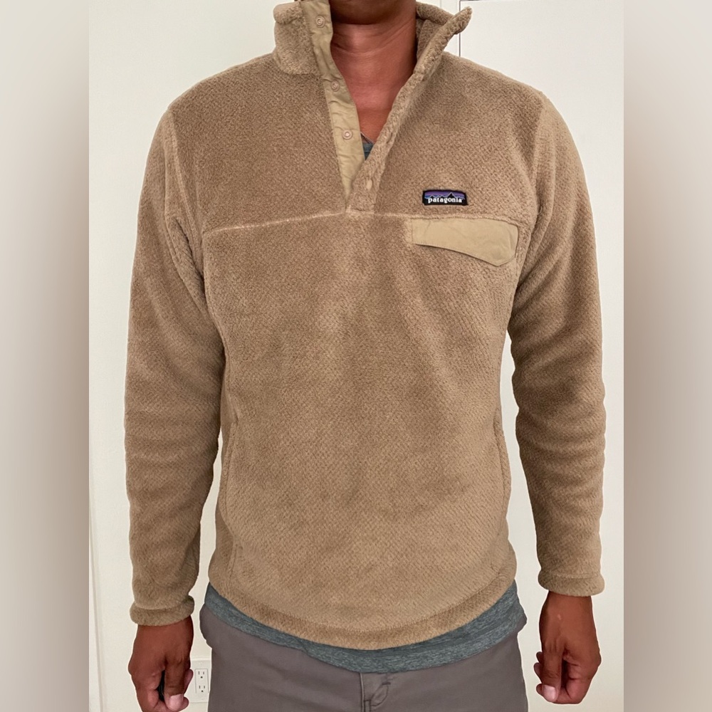 Patagonia fleece men’s size Large.